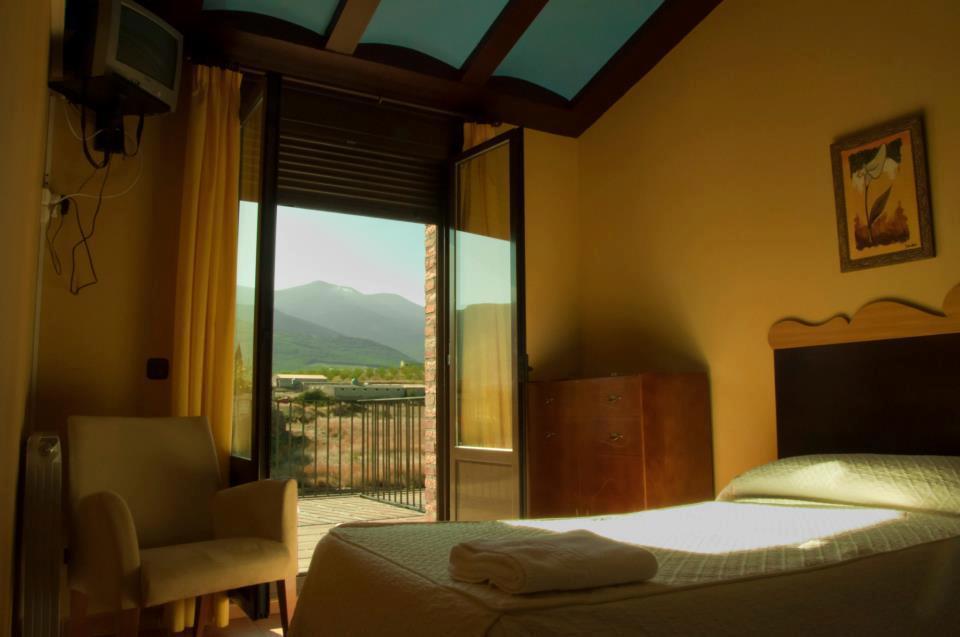 Hotel El Comendador Añón Buitenkant foto